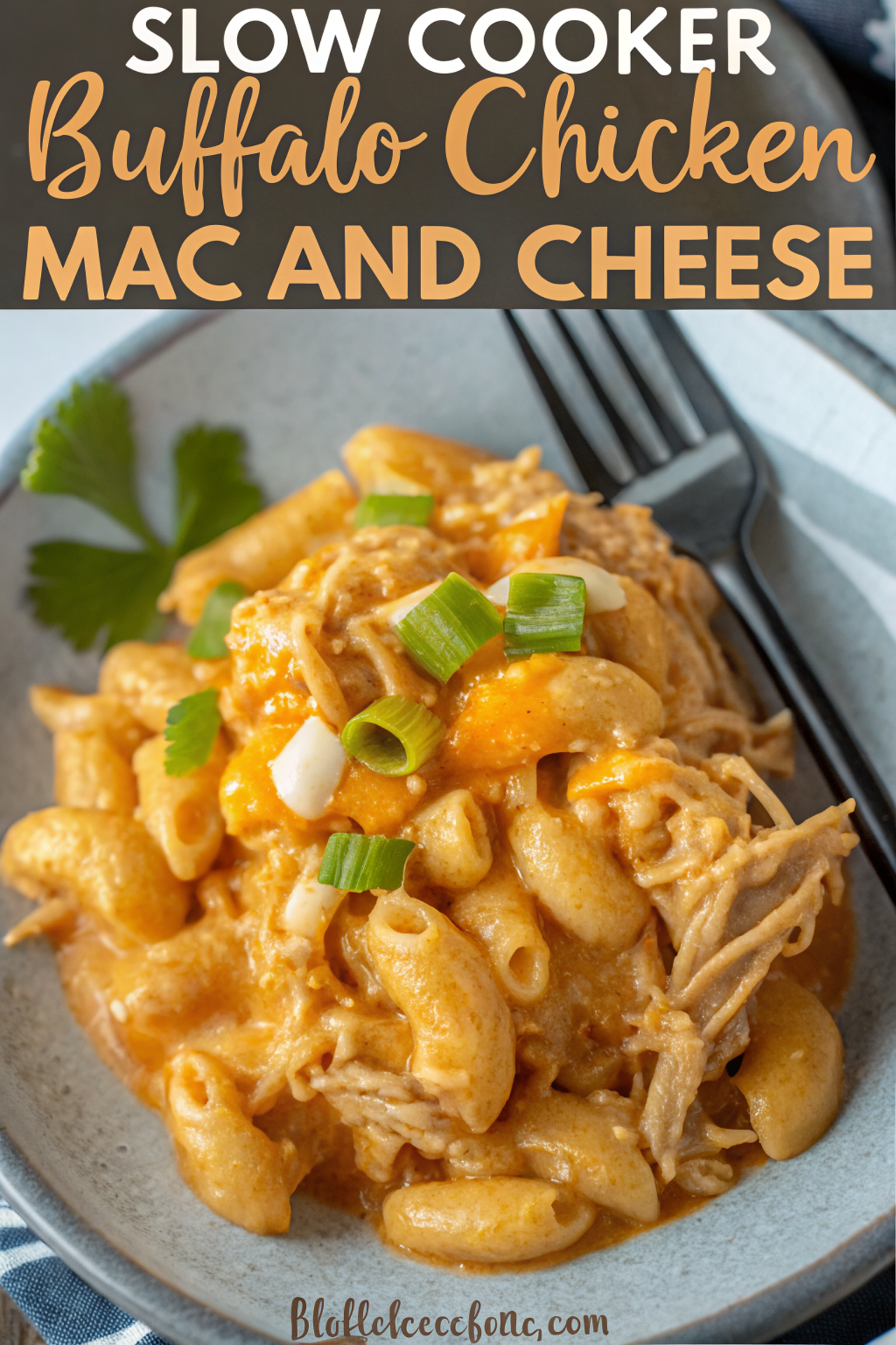 Slow Cooker Buffalo Chicken Mac and Cheese